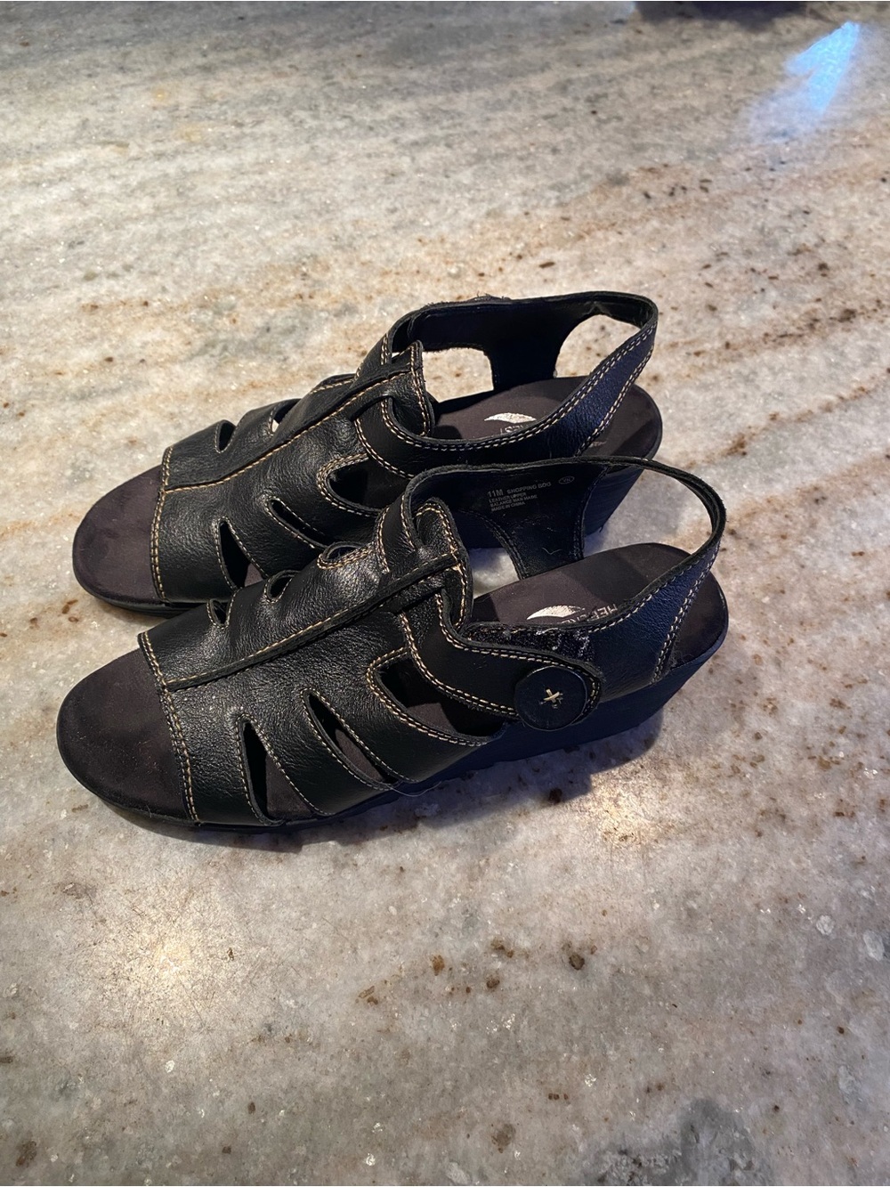 Aerosoles Bog Black Leather Slingback Wedge Sandals - Picture 3 of 6